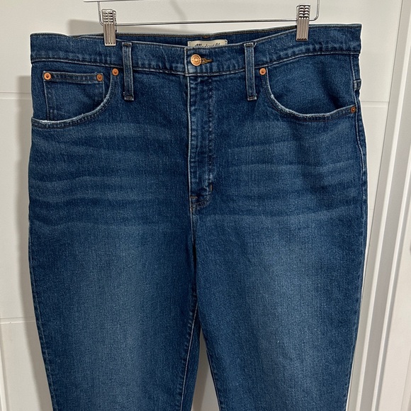 Madewell Denim - Madewell Plus Size Classic Dark Blue High-Rise Balloon Jeans Size 16 / 33